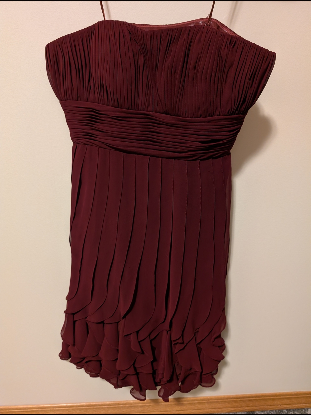 le chateau Strapless Pleated Chiffon Dress in Burgundy